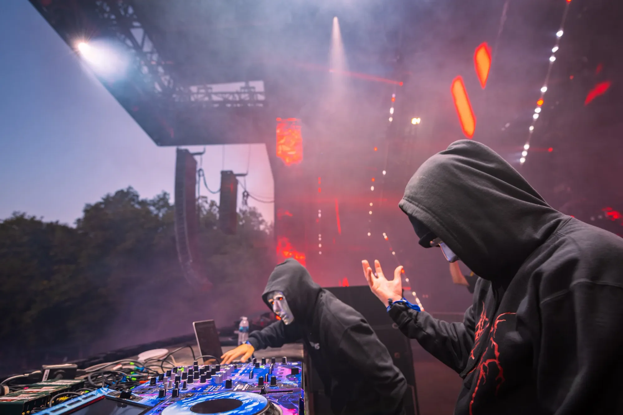 Colee.one — Event Favorites photography, image 71 of 104