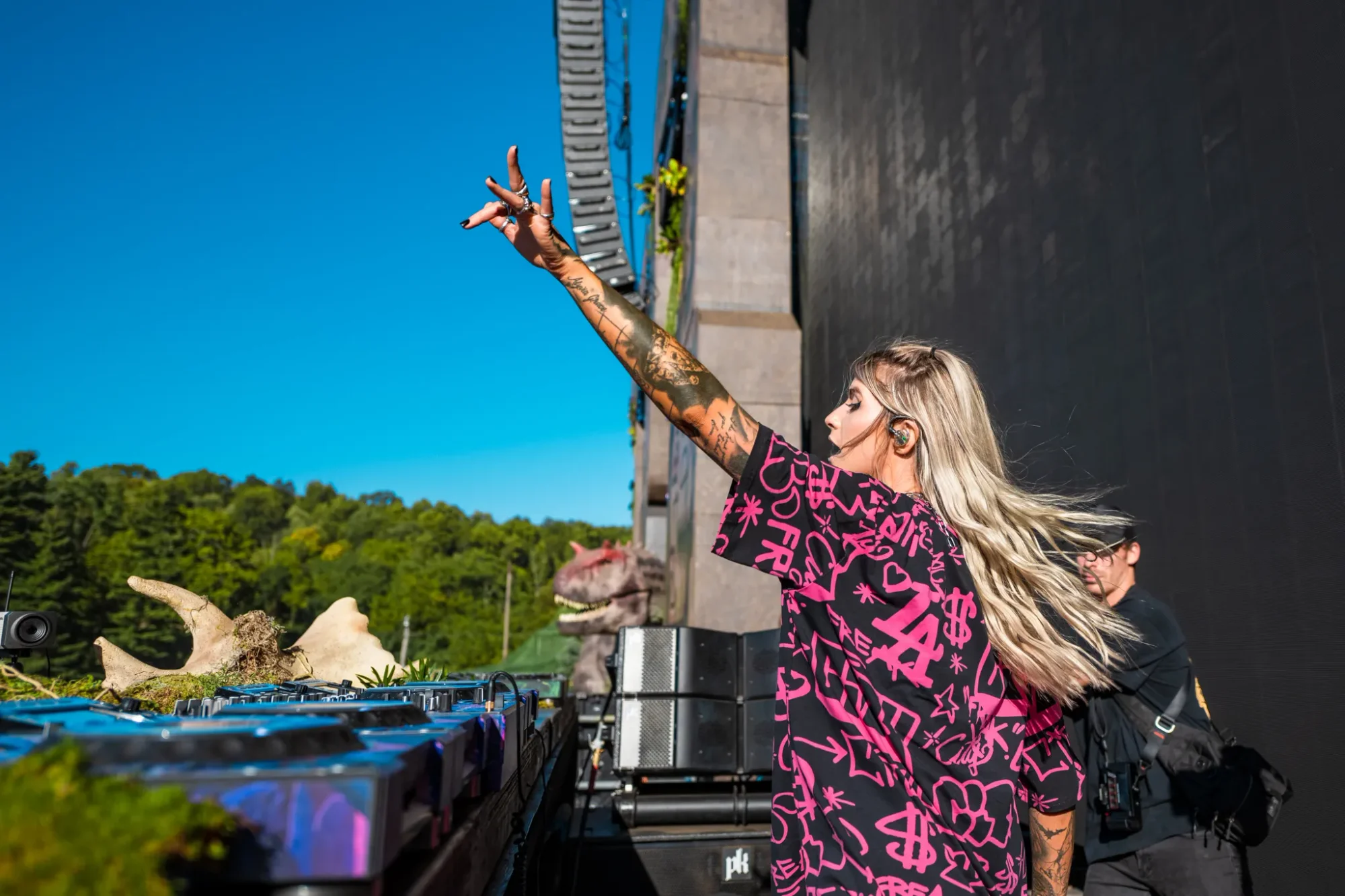 Colee.one — Lost Lands 2021 photography, image 2 of 359